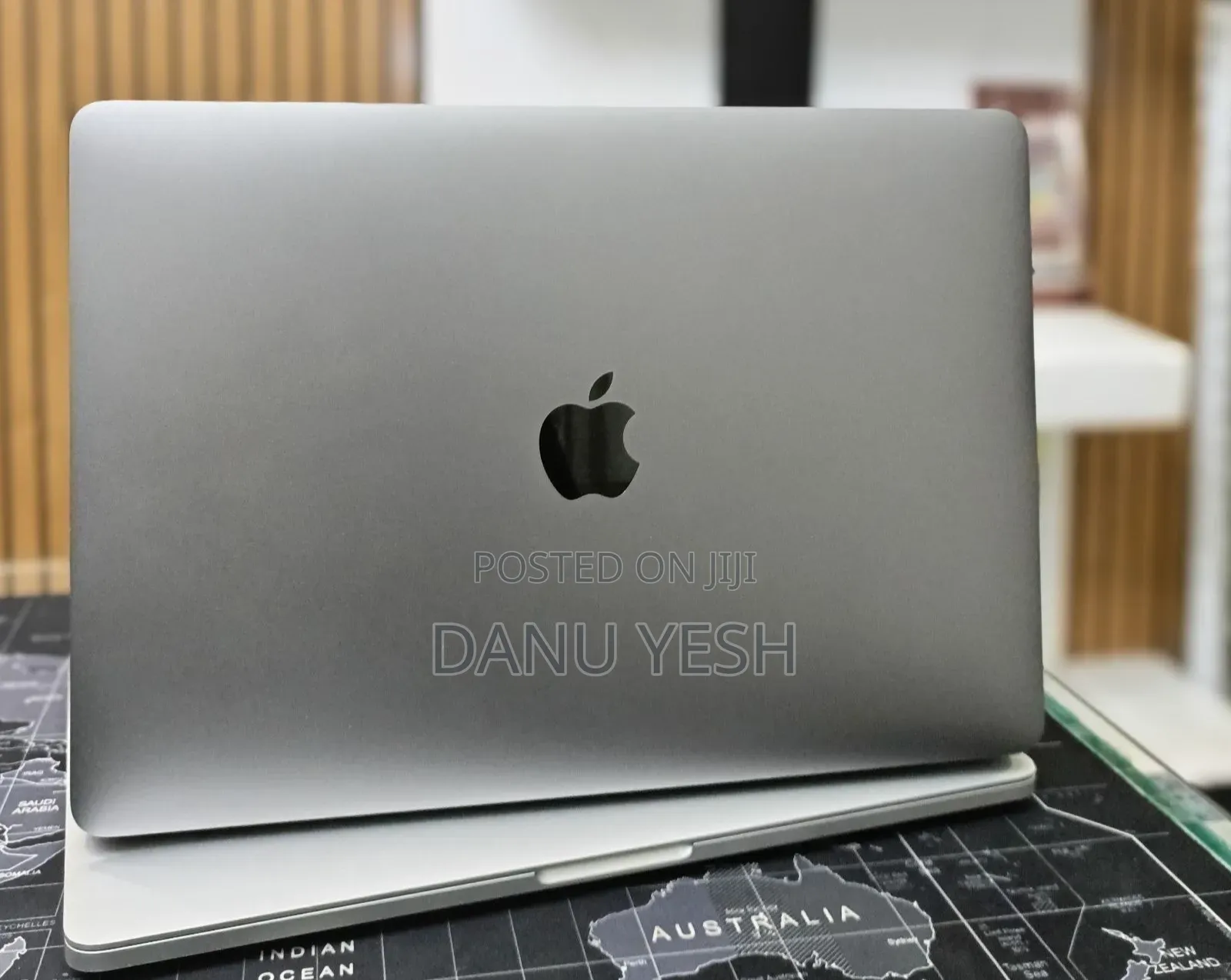 New Laptop Apple MacBook Pro 2017 16GB Intel Core i5 SSD 256GB