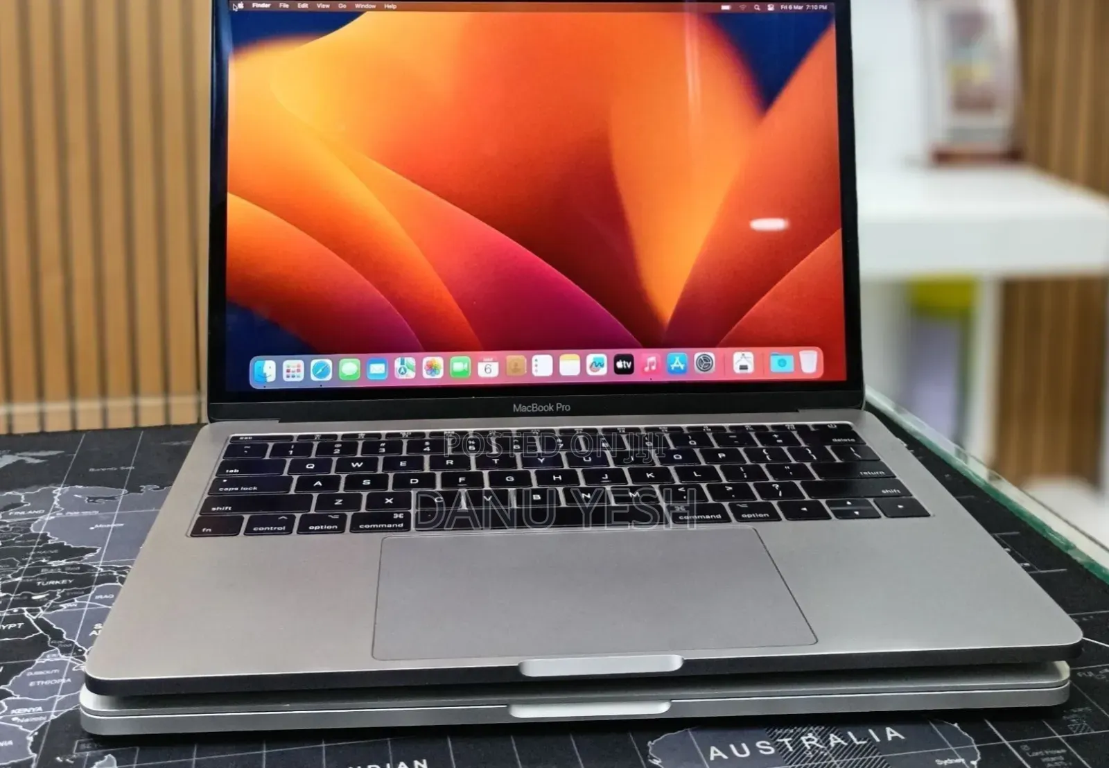 New Laptop Apple MacBook Pro 2017 16GB Intel Core i5 SSD 256GB