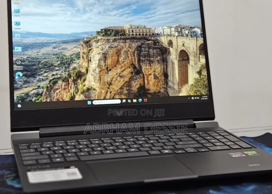 New Laptop HP 16GB AMD Ryzen 7 SSD 512GB