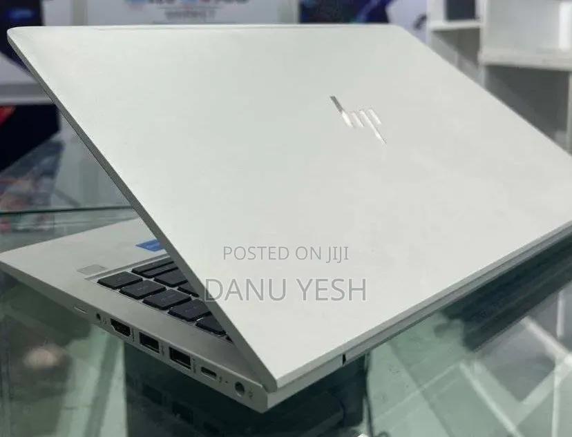 New Laptop HP EliteBook 830 G8 16GB Intel Core i5 SSD 512GB