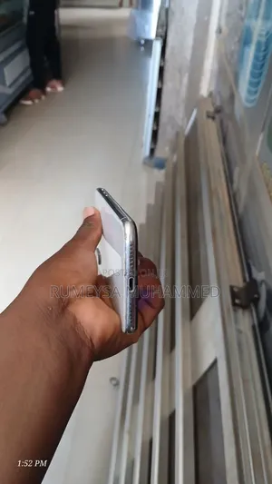Apple iPhone X 256 GB White