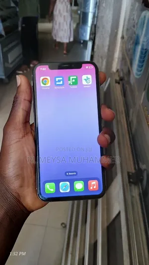 Apple iPhone X 256 GB White