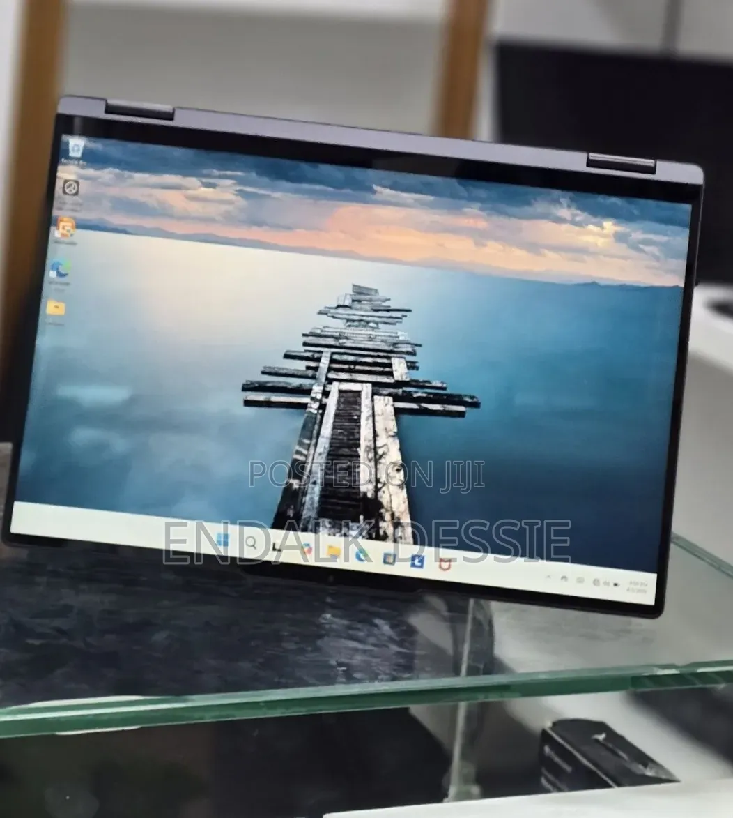 New Laptop Lenovo Yoga 7i 16GB Intel Core Ultra 7 SSD 512GB
