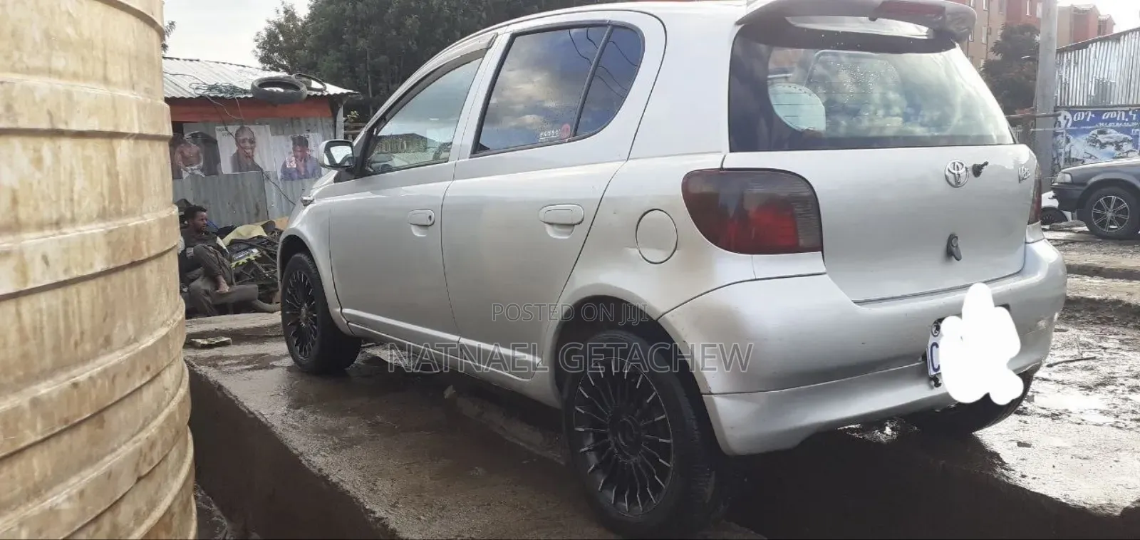 Toyota Vitz 2002 Silver