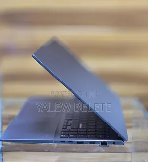 New Laptop Asus ZenBook Pro 15 UX535L 16GB Intel Core i7 SSD 512GB