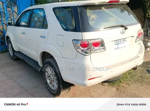 Toyota Fortuner 2013 White