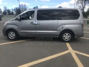 Hyundai Starex 2012 Silver