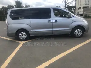 Hyundai Starex 2012 Silver