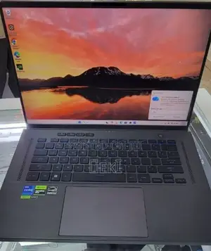 New Laptop Asus ROG Zephyrus G16 16GB Intel Core i7 SSD 512GB