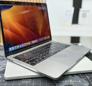 New Laptop Apple MacBook Pro 2017 16GB Intel Core i5 SSD 256GB