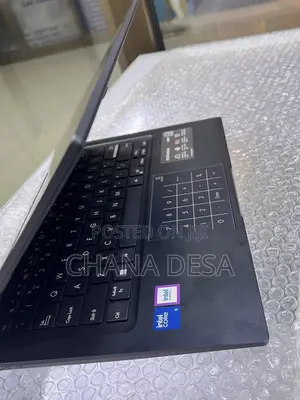 New Laptop Asus 16GB Intel Core 5 SSD 512GB
