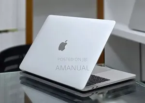 New Laptop Apple MacBook Pro 2019 16GB Intel Core i7 SSD 256GB