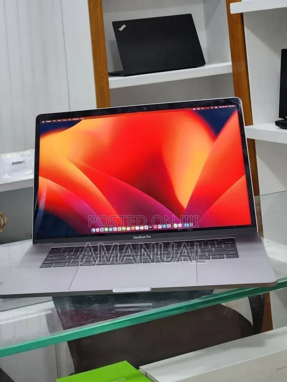 New Laptop Apple MacBook Pro 2017 16GB Intel Core i7 SSD 512GB