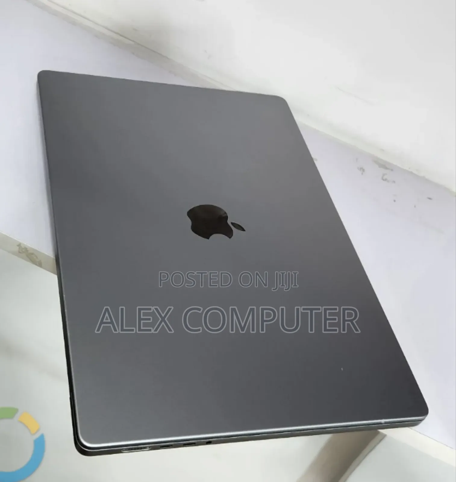 New Laptop Apple MacBook Pro M1 16GB Apple M1 Pro SSD 512GB