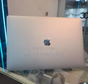 New Laptop Apple MacBook Pro 2019 16GB Intel Core i7 SSD 512GB