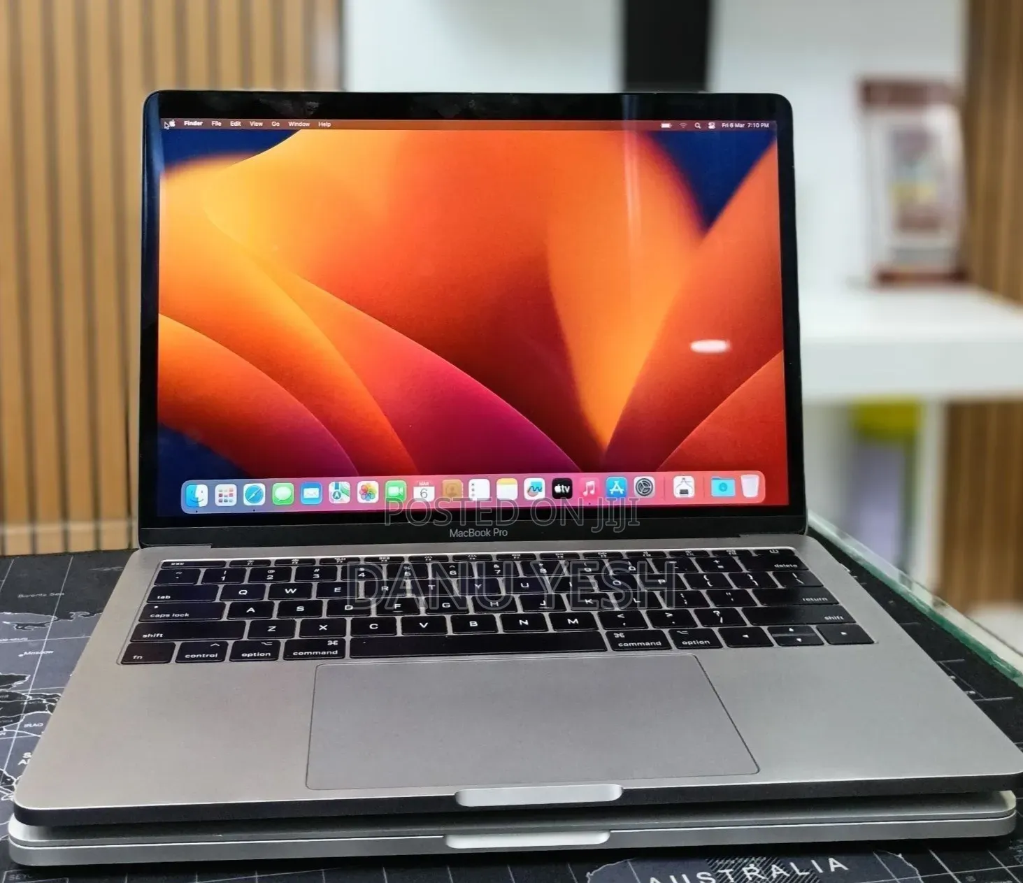 New Laptop Apple MacBook Pro 2017 16GB Intel Core i5 SSD 256GB