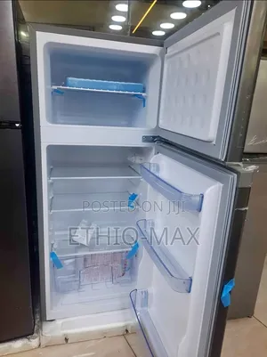 Max Refrigerator 210