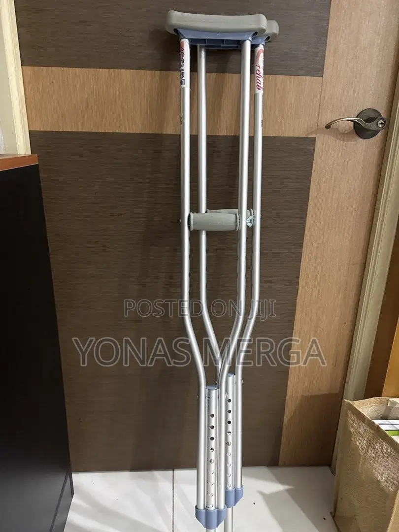 Crutche翟鷺crutches Minimize Discomfort and Reduce Pressure, Allowing
