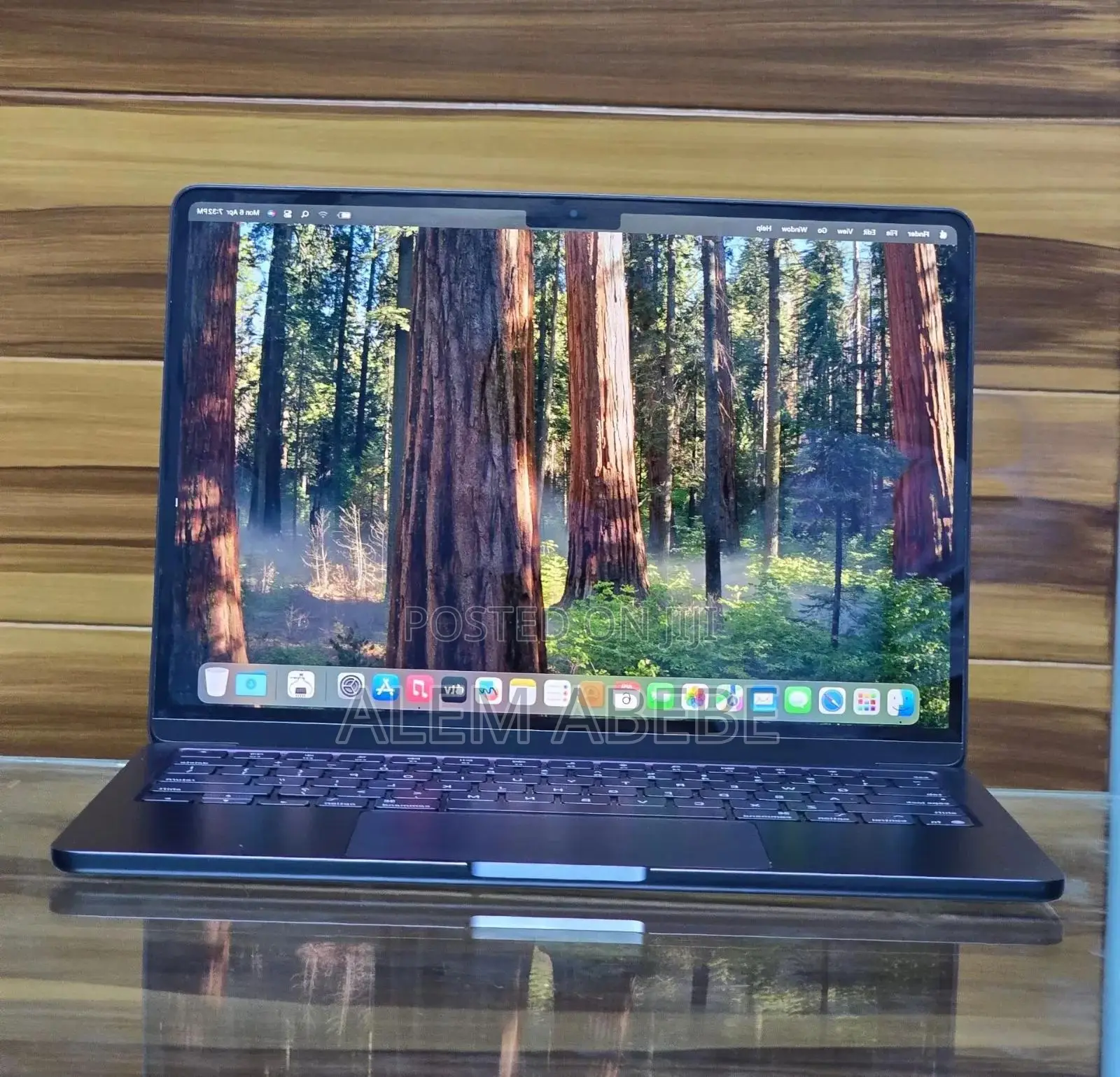 New Laptop Apple MacBook Air 2025 M4 13-inch 16GB Apple M4 SSD 256GB