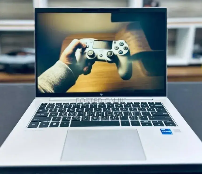 New Laptop HP EliteBook 840 G10 16GB Intel Core i7 SSD 1T
