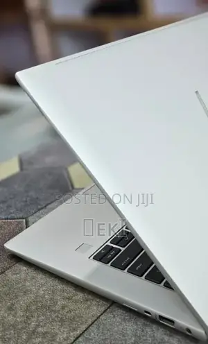 New Laptop HP EliteBook 840 G9 16GB Intel Core i7 SSD 512GB