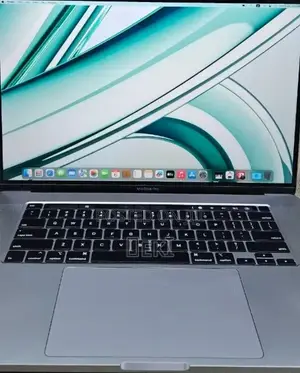 New Laptop Apple MacBook Pro 2019 32GB Intel Core i9 SSD 1T