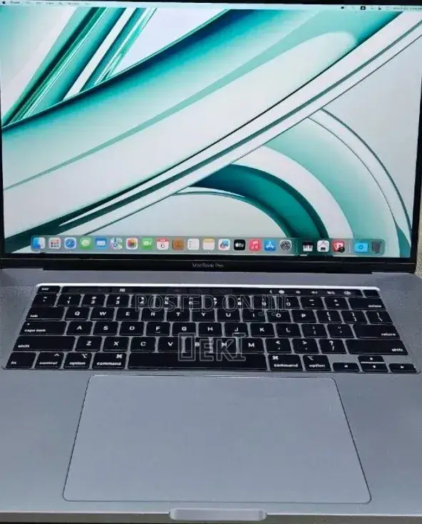 New Laptop Apple MacBook Pro 2019 32GB Intel Core i9 SSD 1T
