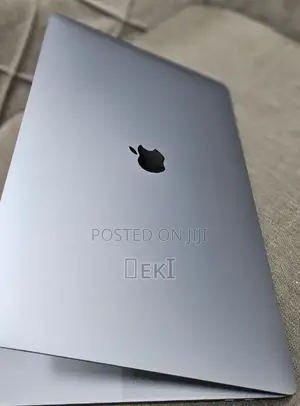 New Laptop Apple MacBook Pro 2019 32GB Intel Core i9 SSD 1T