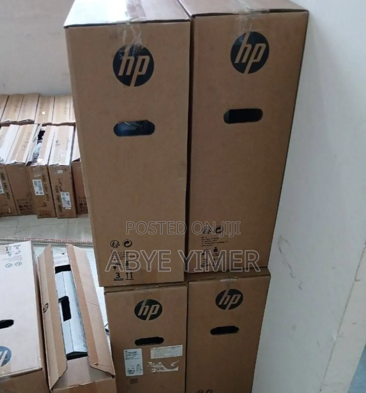 New HP 200 G4 22 All-in-One 16GB Intel Core i7 HDD+SSD 1T