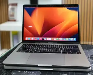 New Laptop Apple MacBook Pro 2017 16GB Intel Core i5 SSD 512GB