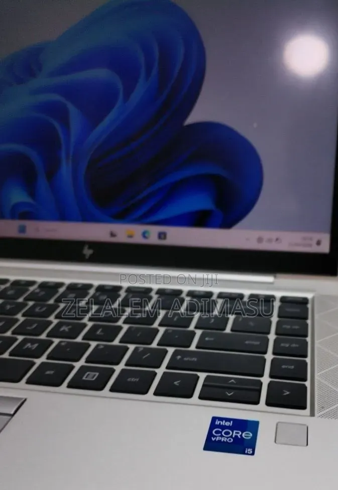 New Laptop HP EliteBook 840 G8 16GB Intel Core i5 SSD 512GB