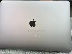 New Laptop Apple MacBook Pro 2017 16GB Intel Core i7 SSD 512GB