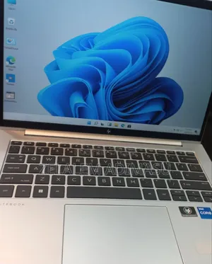 New Laptop HP EliteBook 840 G9 16GB Intel Core i5 SSD 512GB