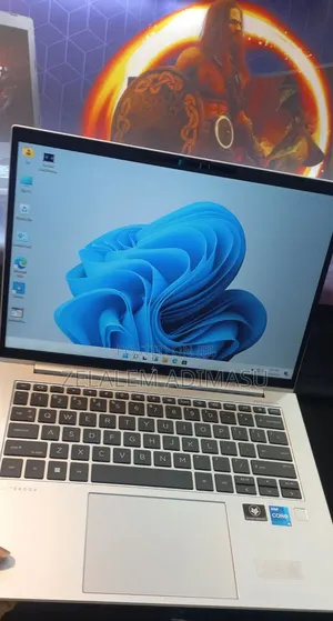 New Laptop HP EliteBook 840 G9 16GB Intel Core i5 SSD 512GB