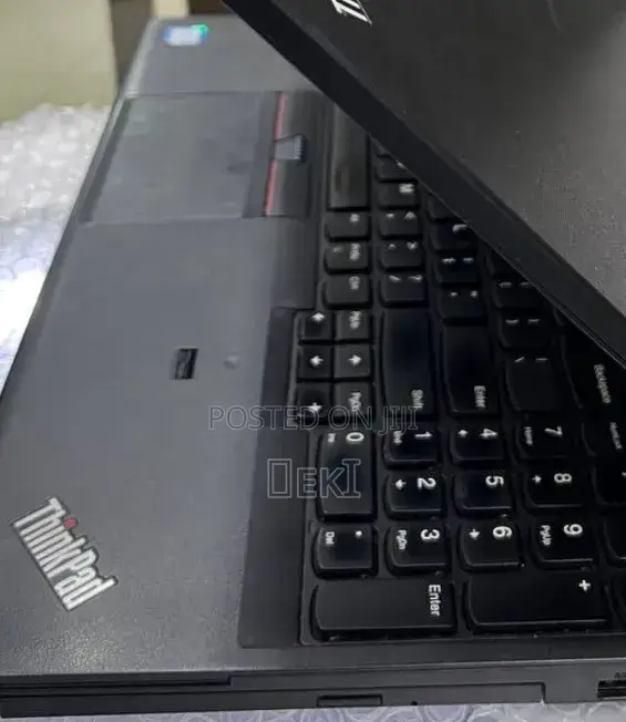 Laptop Lenovo ThinkPad L570 4GB Intel Core i7 HDD 500GB