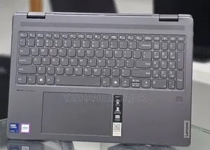 New Laptop Lenovo Yoga 7i 16GB Intel Core Ultra 7 SSD 512GB