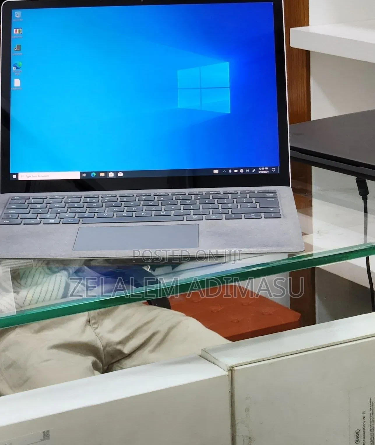 New Laptop Microsoft Surface 16GB Intel Core i7 SSD 256GB