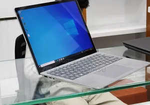 New Laptop Microsoft Surface 16GB Intel Core i7 SSD 256GB