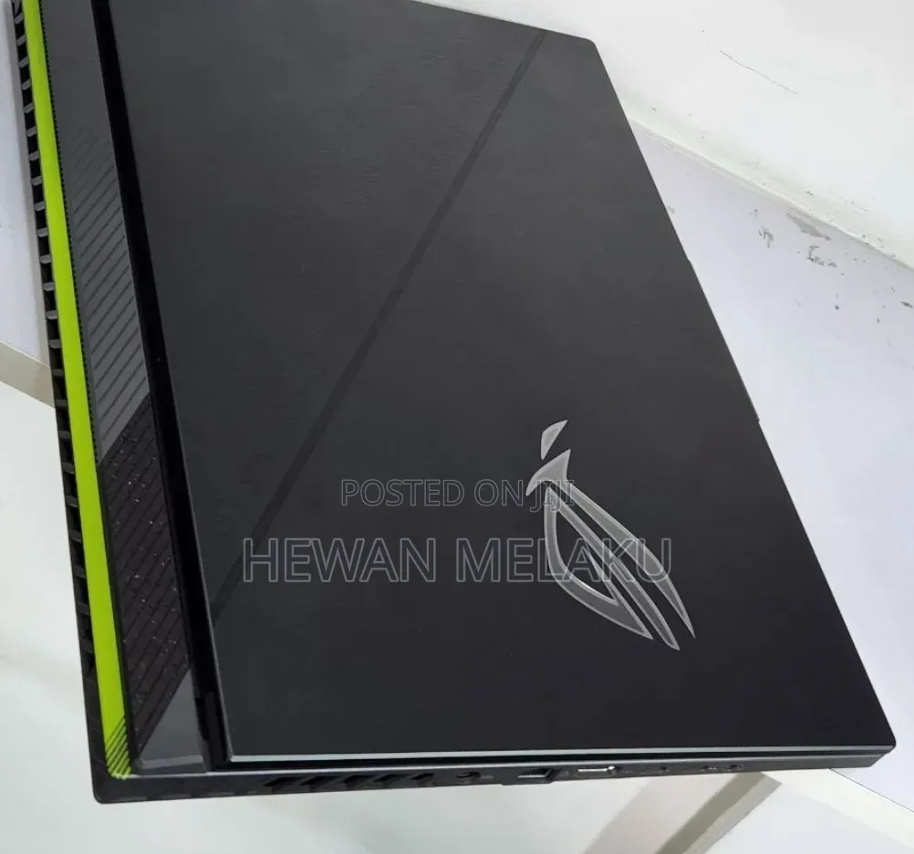 New Laptop Asus ROG Strix G16 G614 16GB Intel Core i9 SSHD (Hybrid) 1T