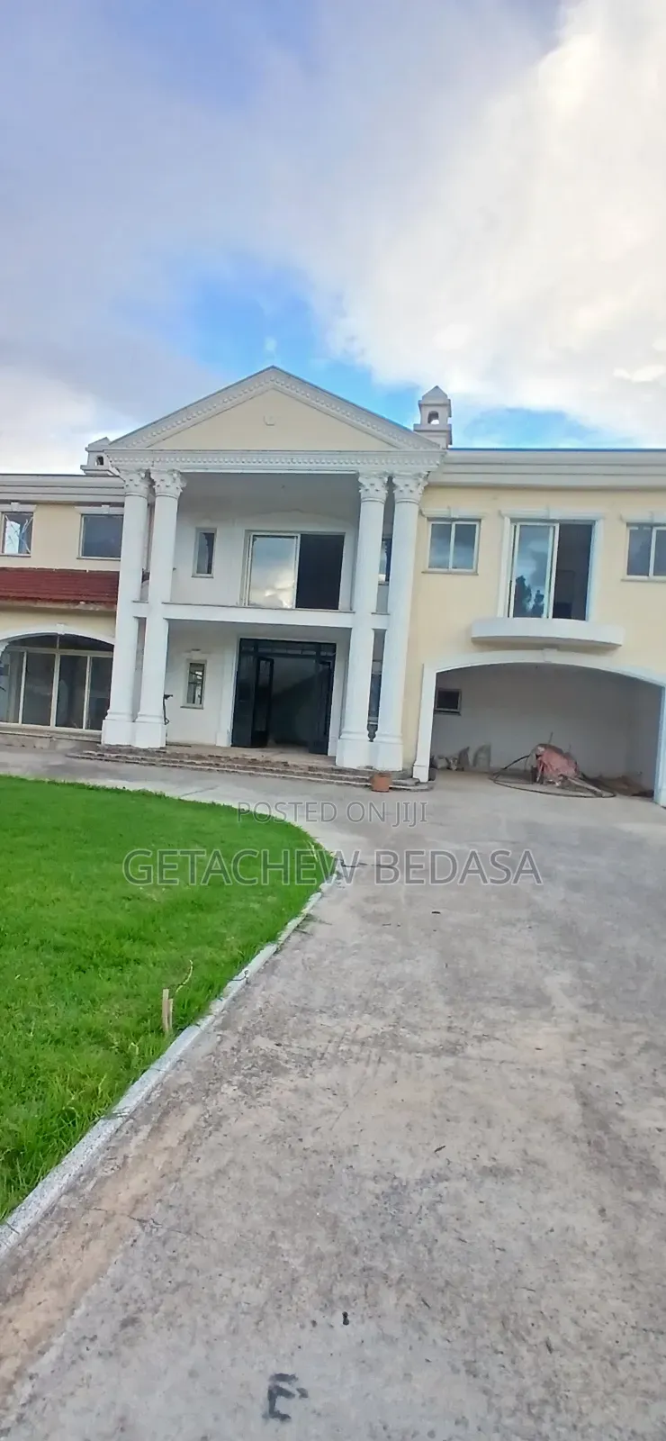 6bdrm House in Ccd, Oromia-Finfinne for sale