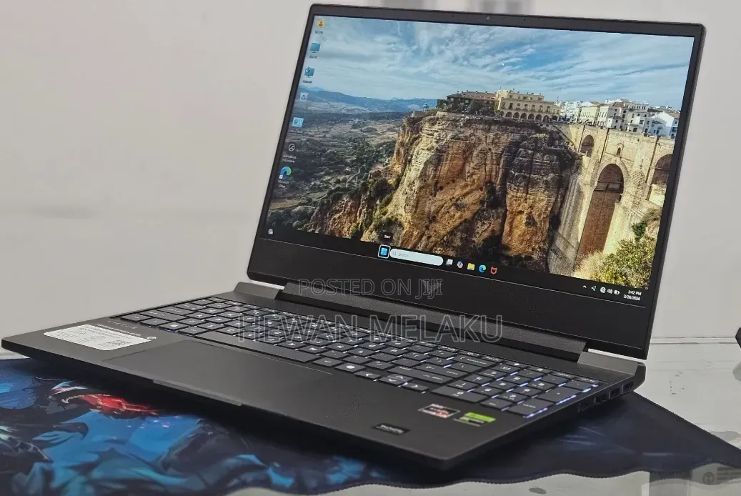 New Laptop HP Victus 15 16GB AMD Ryzen 7 SSD 512GB