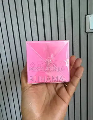 Valentino Perfume