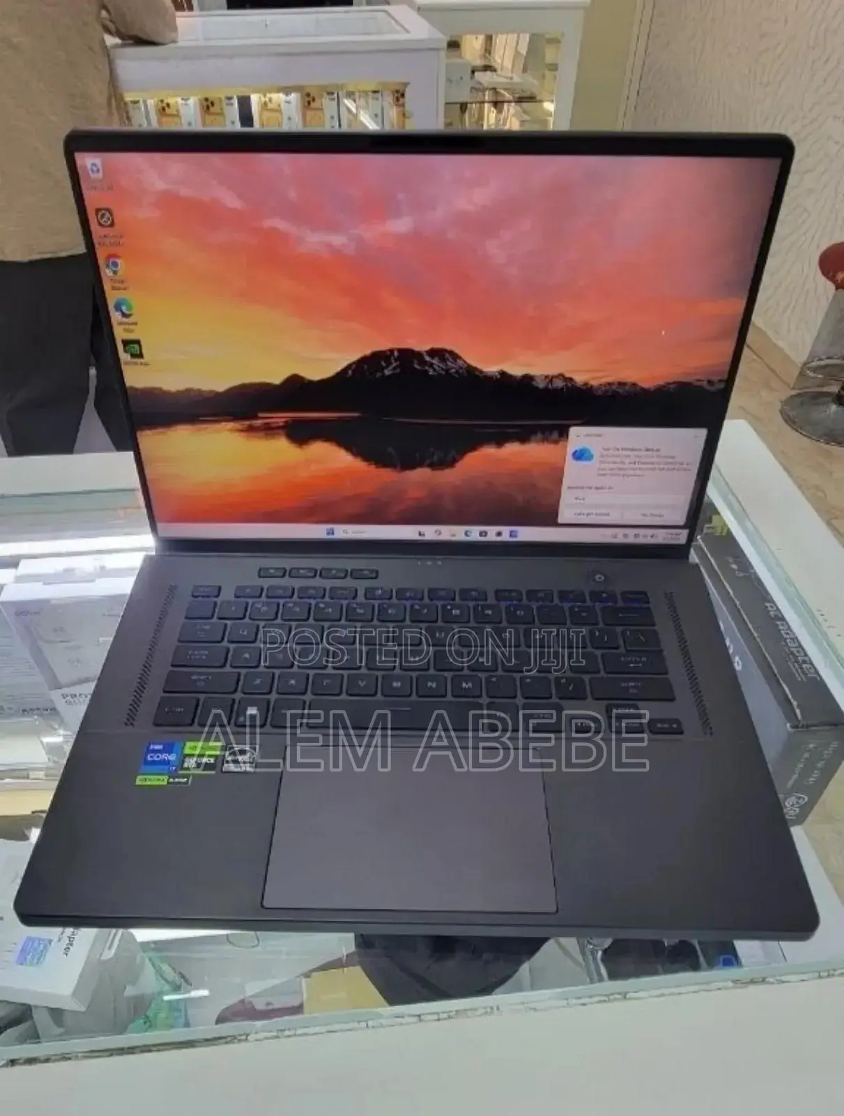 New Laptop Asus ROG Zephyrus G15 16GB Intel Core i7 SSD 512GB