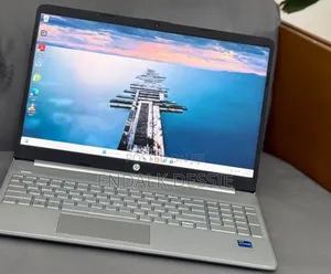 New Laptop HP Pavilion 15 8GB Intel Core i7 SSD 512GB