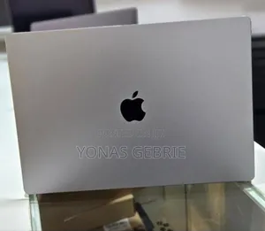 New Laptop Apple MacBook Pro M1 32GB Apple M1 SSD 1T