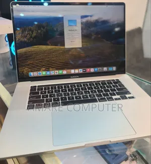 New Laptop Apple MacBook Pro 2019 16GB Intel Core i7 SSD 512GB