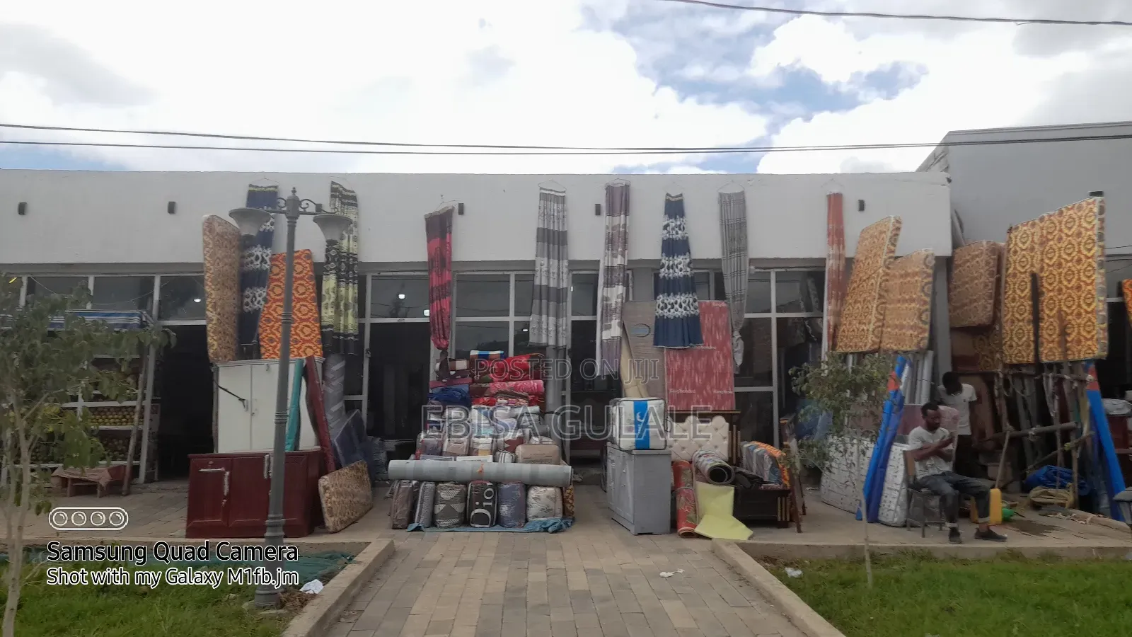 Furnished 5bdrm Farm House in Yeka for sale