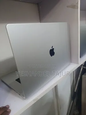 New Laptop Apple MacBook Pro M1 16GB Apple M1 Pro SSD 512GB