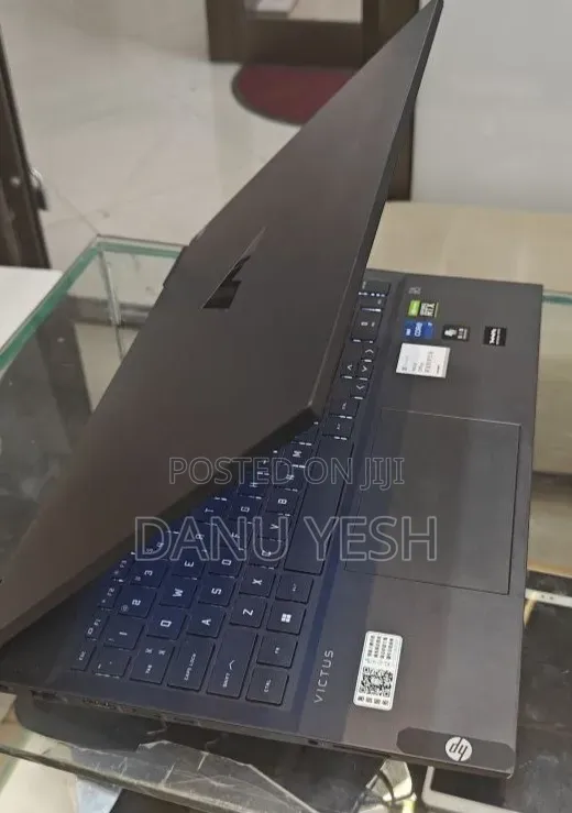 New Laptop HP Victus 16 16GB Intel Core i7 SSD 512GB