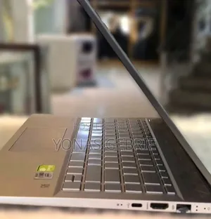 New Laptop HP Pavilion 14 16GB Intel Core i7 SSD 512GB